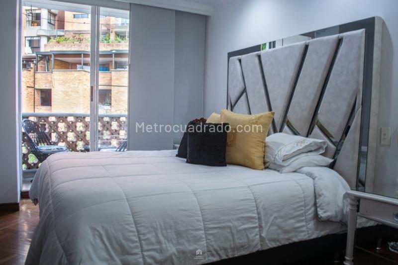 Apartamento Amplio de 3 Alcobas en Loma del Campestre - 4