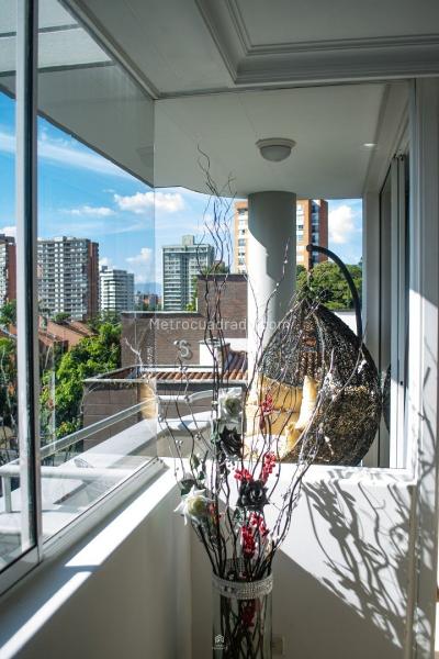 Apartamento Amplio de 3 Alcobas en Loma del Campestre - 6