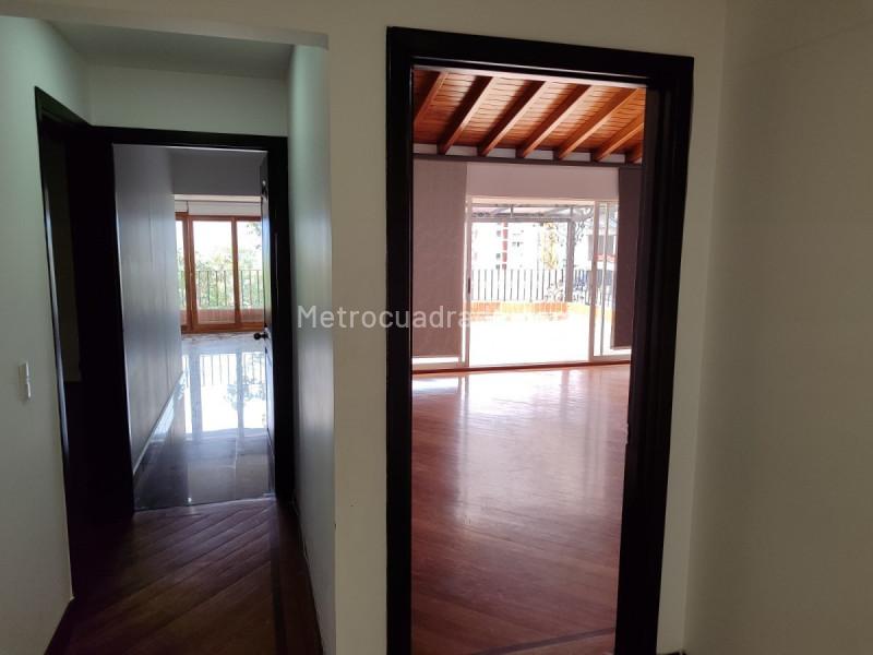 Spacious 5BR House in Exclusive Poblado Area - 8