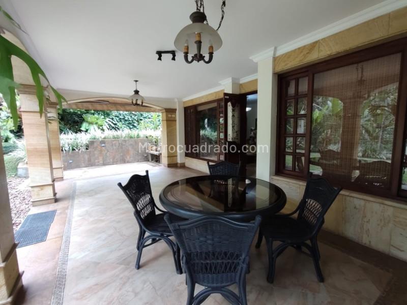 Casa de 5 Alcobas en Venta y Arriendo en El Campestre, El Poblado - 5