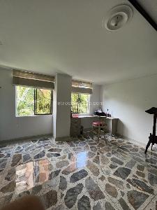 Apartamento en venta en Laureles, Medellín · foto 6 de 15