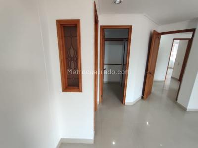 Apartamento en venta en Santa Teresita, Medellín · foto 3 de 10