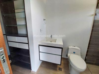 Casa de 5 alcobas en venta en Llanogrande, Rionegro, 500 m² · foto 13 de 20