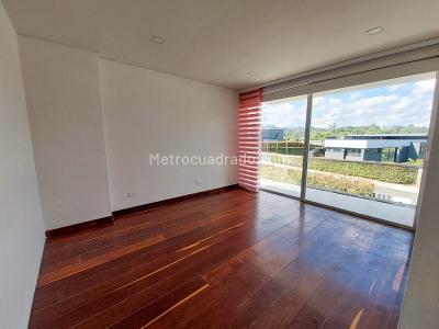 Casa de 5 alcobas en venta en Llanogrande, Rionegro, 500 m² · foto 17 de 20