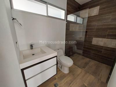 Casa de 5 alcobas en venta en Llanogrande, Rionegro, 500 m² · foto 18 de 20