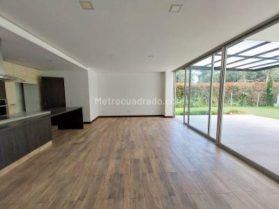 Casa de 5 alcobas en venta en Llanogrande, Rionegro, 500 m² · foto 3 de 20
