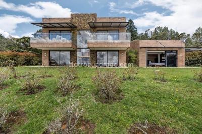 Casa de 4 alcobas en venta en Alto De Palmas, Envigado, 550 m² · foto 10 de 14