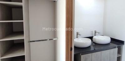 Casa de 3 alcobas en venta en Barro Blanco, Rionegro, 225 m² · foto 14 de 14