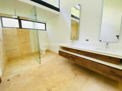 Casa de 4 alcobas en venta en Las Palmas, Medellín, 471 m² · foto 10 de 14