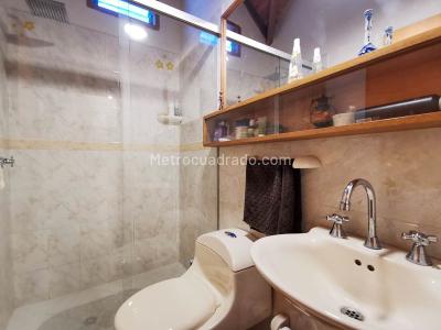 Casa en venta en Loma Del Escobero, Envigado · foto 17 de 20