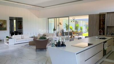 Casa de 3 alcobas en venta en Llano Grande, Rionegro, 480 m² · foto 5 de 9
