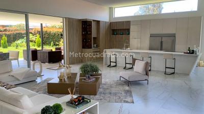 Casa de 3 alcobas en venta en Llano Grande, Rionegro, 480 m² · foto 6 de 9