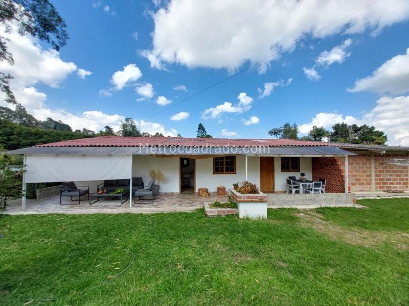 2BR Apartment in Vereda El Tablazo (75 m²) - 2