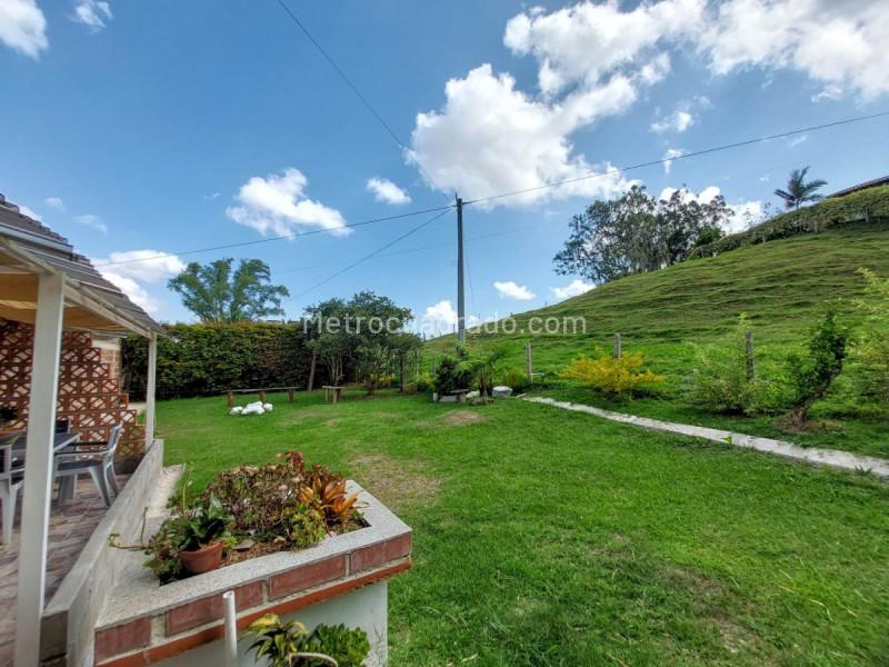 2BR Apartment in Vereda El Tablazo (75 m²) - 3