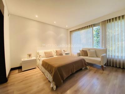 Casa de 4 alcobas en venta en Santa Elena, Medellín, 750 m² · foto 19 de 20