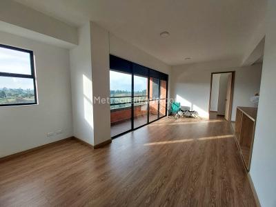 Apartamento de 2 alcobas en arriendo en Barro Blanco, Rionegro, 77 m² · foto 2 de 10