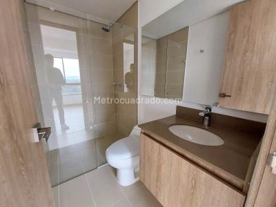 Apartamento de 2 alcobas en arriendo en Barro Blanco, Rionegro, 77 m² · foto 5 de 10