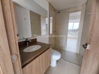 Apartamento de 2 alcobas en arriendo en Barro Blanco, Rionegro, 77 m² · foto 7 de 10
