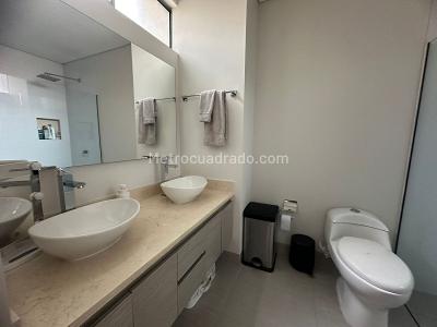 Apartamento en arriendo en Provenza, Medellín · foto 16 de 18