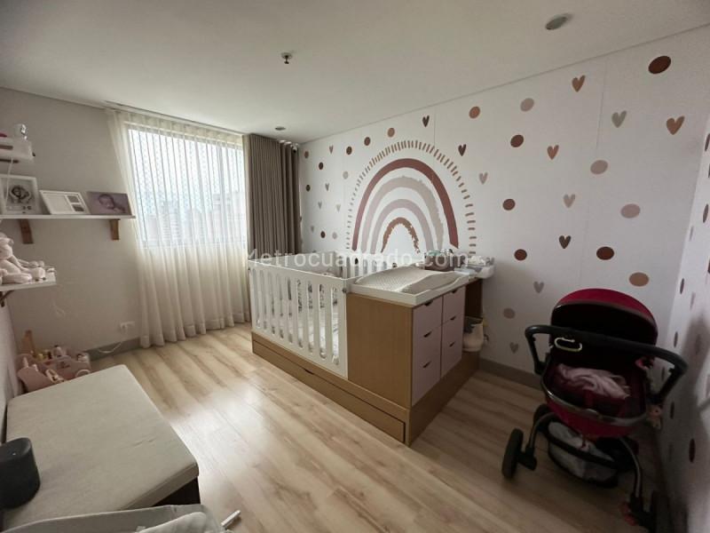 Apartamento Moderno de 3 Alcobas en Zona Tranquila en Provenza - 9