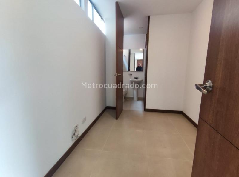 Apartamento de 3 Alcobas en Loma de los González - 7