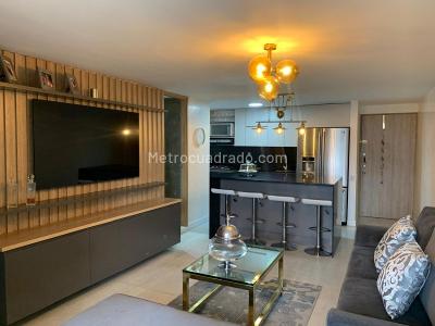 Apartamento de 2 alcobas en arriendo en Loma De Los Parra, Medellín, 74 m² · foto 2 de 6