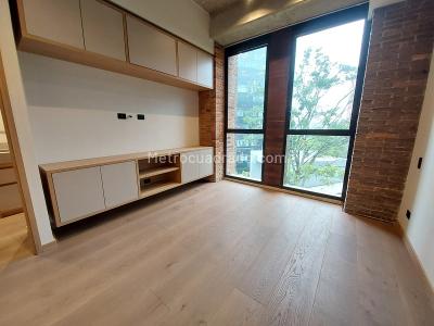 Apartamento de 2 alcobas en venta en El Tesoro, Medellín, 203 m² · foto 11 de 20