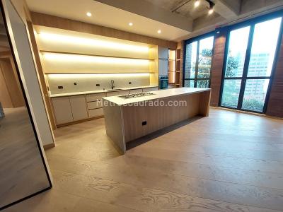 Apartamento de 2 alcobas en venta en El Tesoro, Medellín, 203 m² · foto 4 de 20