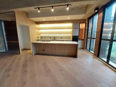 Apartamento de 2 alcobas en venta en El Tesoro, Medellín, 203 m² · foto 5 de 20