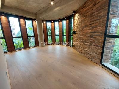 Apartamento de 2 alcobas en venta en El Tesoro, Medellín, 203 m² · foto 6 de 20