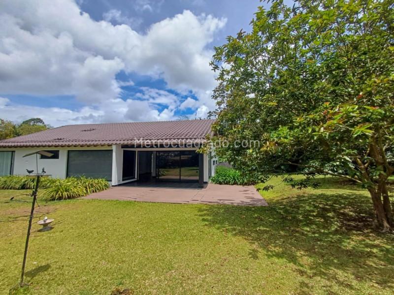 3BR House in El Retiro (200 m²) - 2