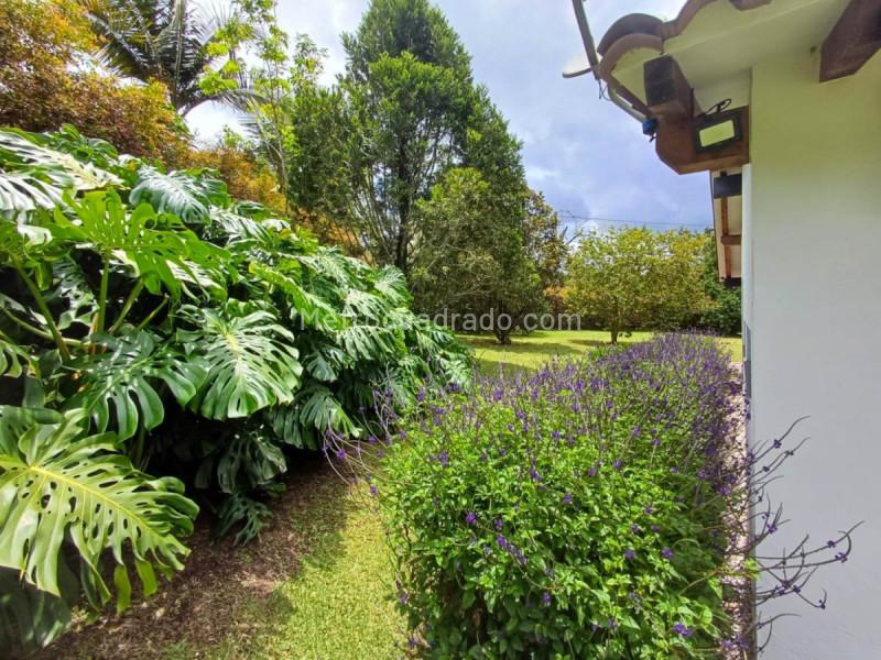 3BR House in El Retiro (200 m²) - 5