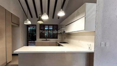 Casa en venta en Loma De Las Brujas, Envigado · foto 8 de 12