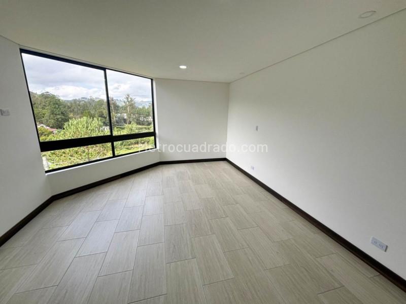 2BR Apartment in El Retiro (86 m²) - 4