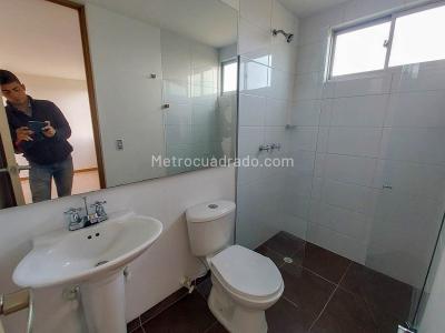 Apartamento de 3 alcobas en arriendo en Los Colegios, Rionegro, 75 m² · foto 10 de 14