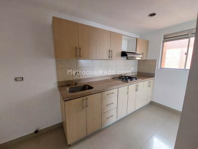 Apartamento de 3 alcobas en arriendo en Los Colegios, Rionegro, 75 m² · foto 3 de 14