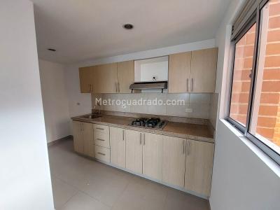 Apartamento de 3 alcobas en arriendo en Los Colegios, Rionegro, 75 m² · foto 4 de 14