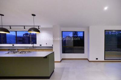 Apartamento de 3 alcobas en arriendo en El Tesoro, Medellín, 175 m² · foto 7 de 20