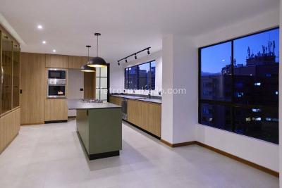 Apartamento de 3 alcobas en arriendo en El Tesoro, Medellín, 175 m² · foto 8 de 20