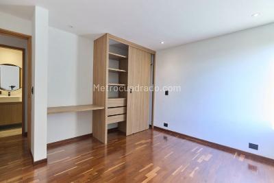 Apartamento de 3 alcobas en arriendo en El Tesoro, Medellín, 175 m² · foto 19 de 20
