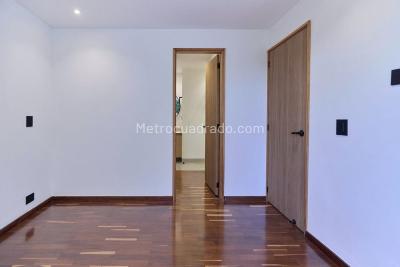 Apartamento de 3 alcobas en arriendo en El Tesoro, Medellín, 175 m² · foto 20 de 20