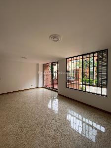 Apartamento de 3 alcobas en venta en Nutibara, Medellín, 112 m² · foto 3 de 20