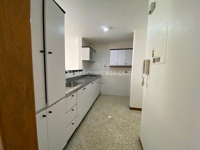 Apartamento de 3 alcobas en venta en Nutibara, Medellín, 112 m² · foto 9 de 20