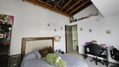 Apartamento en venta en La Abadia, Envigado · foto 2 de 20