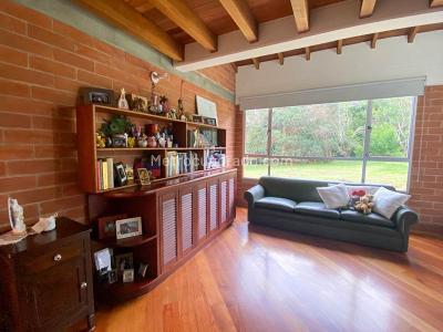 Casa de 5 alcobas en venta en Alto De Palmas, Envigado, 366 m² · foto 11 de 20