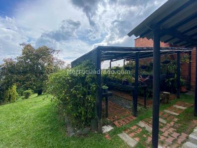 Casa de 5 alcobas en venta en Alto De Palmas, Envigado, 366 m² · foto 4 de 20