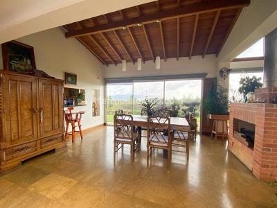 Casa de 5 alcobas en venta en Alto De Palmas, Envigado, 366 m² · foto 9 de 20