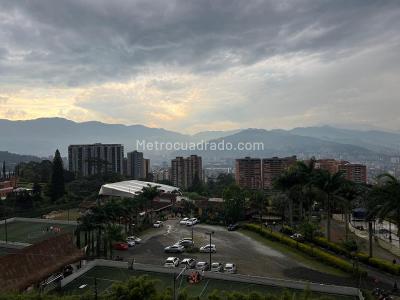 Apartamento de 3 alcobas en venta en Lomas Del Escobero, Medellín, 119 m² · foto 1 de 20
