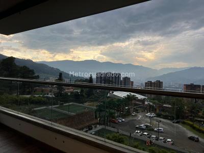 Apartamento de 3 alcobas en venta en Lomas Del Escobero, Medellín, 119 m² · foto 2 de 20