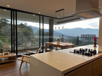 Apartamento de 3 alcobas en venta en Lomas Del Escobero, Medellín, 119 m² · foto 4 de 20